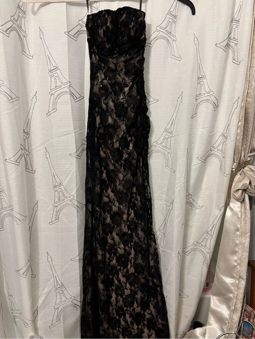 Gothic Strapless Black Lace Evening Gown